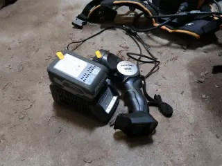 Arbejdslampe samt batteri og lader HIKOKOI