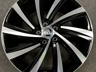 SKODA OCTAVIA IV RS 18 7.5" x 18" 5x112 ET 48