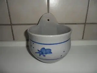 Saltkar til væg, Retro
