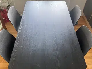 IKEA spisebord + 4 stole