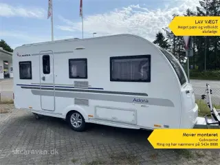 2015 - Adria Adora 492 LU   MEGET Pæn og velholdt campingvogn