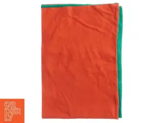 Dobbeltfarvet tæppe (str. 27 x 69 cm)