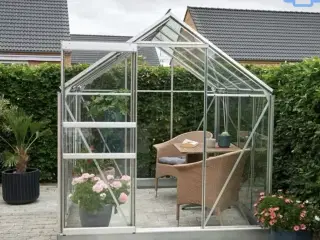 Søger et drivhus på 9-10m2