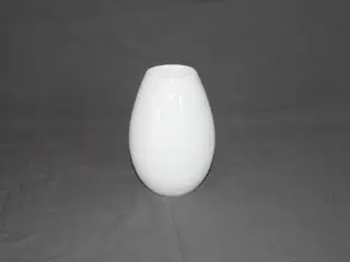 To hvide Holmegaard Cocoon vaser