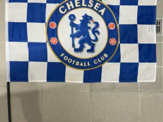 Super lækkert, stort Chelsea flag i perfekt stand!