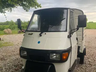 Piaggio Ape 50 - tuk tuk
