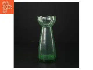 Grøn glasvase (str. H 18 cm, ø 8 cm)