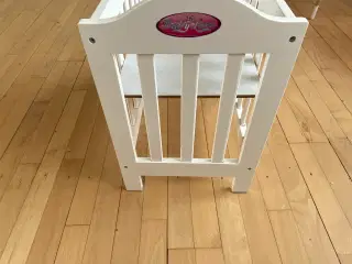 Dukke tremmeseng i hvid 