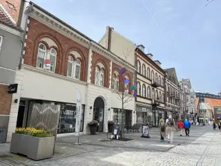 Kontor i hjertet af Esbjerg med tilhørende parkering