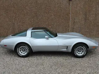 Chevolet Corvette T tops