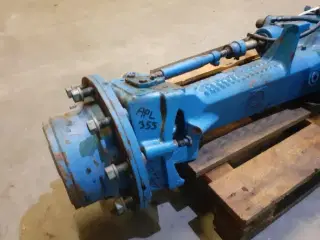 Ford 8630 Foraksel