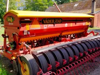 Vaderstad såmaskine 4,00m, med skiveskær.