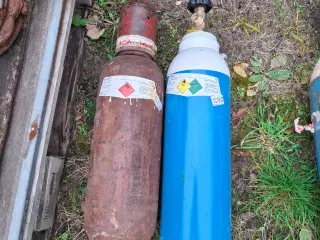 Acetylen og ilt flasker