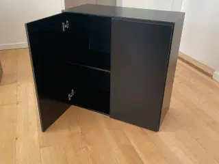 Trævarefabrikernes Udsalg Kubik reoler.