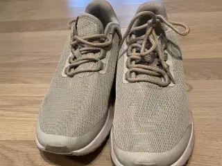 Puma Sneakers str. 40,5
