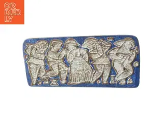 Vægdekoration med relief (str. 48x21 cm) fra saxbo