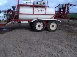 Lindus 5200 - 24 mtr. 5200 liter + 300 liter ren vand