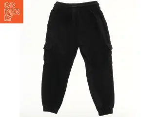 Cargo sweatpants fra H&M (str. 116)