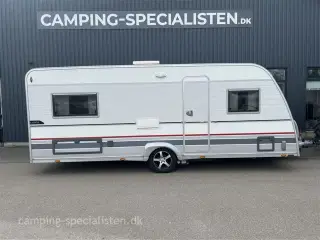 2014 - Cabby Caienna 620 F3   2014 Cabby Caienna 620 F3 - Dobbeltseng -  se den nu hos Camping-Specialisten i Aarhus.