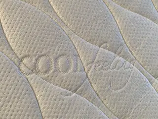 Cool Feeling Latex topmadras – 9 cm høj, 140 x 200