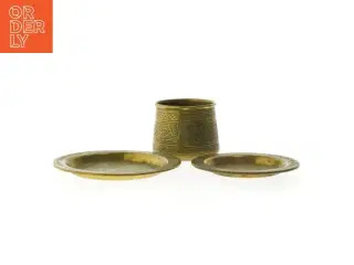 Messingsæt med graveringer (str. Ø. 11,5 cm. og. 9,5 cm. og 5,5 cm)