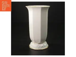 Elegant porcelænsvase med gulddetaljer fra Edelweiß (str. 17x10 cm)