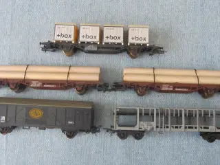 5 langvogne H0, alle med Märklinkoblinger