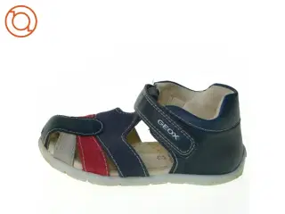 Sandaler i åndbart læder fra Geox (str. 24)