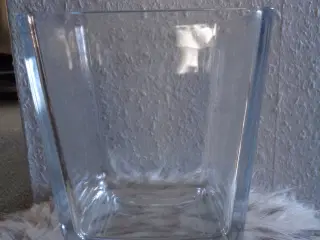 Urtepotteskjuler/ vaser 