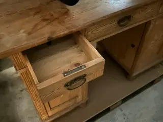 Skrivebord
