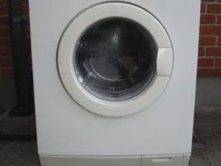 Billig ældre AEG vaskemaskine model W1230