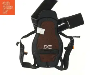 Rygskjold til ski- eller cykelsport fra Everest (str. 51x28 cm)