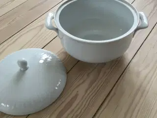 Skål med låg