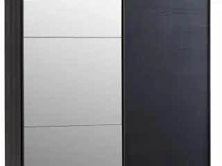 Helt nyt garderobeskab