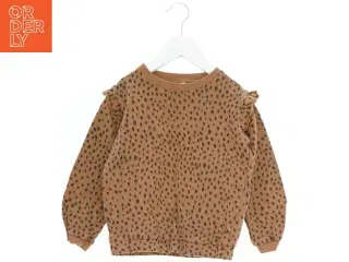 Brun sweater med sorte prikker fra Hust & Claire (str. 110)