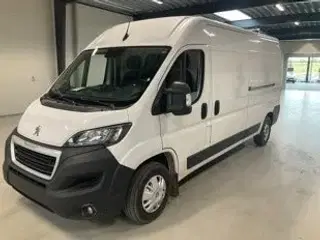 Peugeot Boxer 333 2,2 BlueHDi 140 L3H2 Premium