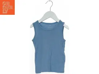 Lyseblå tanktop fra H&M (str. 104)
