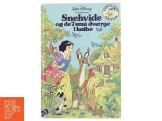 Snehvide og de 7 små dværge i knibe af Walt Disney (Bog)