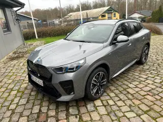 BMW IX2 30 SPORT X-DRIVE SUW m træk & vinterhjul