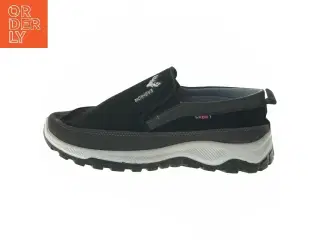 Sportssko i sort, str. 44 (str. 44 )