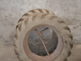 Tvillinghjul fra Massey Ferguson 35