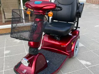 El scooter Karma 737