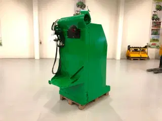 Avant Halmudlægger m. sneglebund