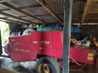 New holland  ballepresser 
