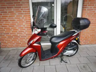 Honda Vision 110 med 16" Forhjul Sælges