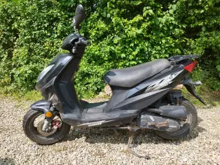Søger rc offroad benzin/nitro bil