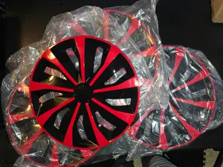 4 stk. "15 røde Hjulkapsler