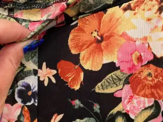 Flotte blomsteede leggings str small