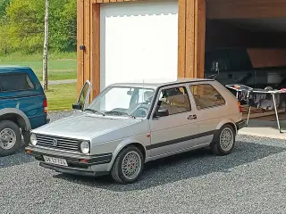 Golf 2 1.8 GL (RP) 