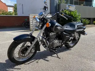 Suzuki Marauder, GZ 250